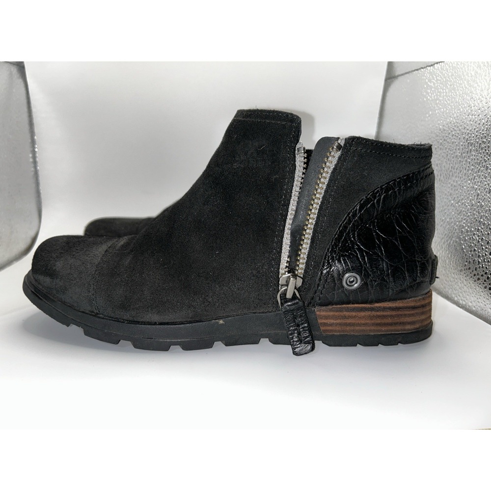 Sorel Major Low Ankle Boots Booties Black Suede Leather Side Zip Women's Size  9